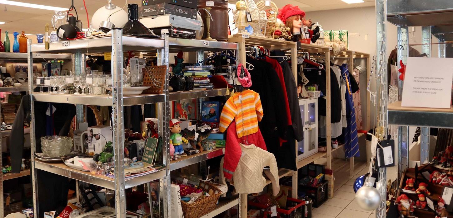Besuchen Sie einen der vielen Second-Hand-Läden in Nyborg und auf Østfyn