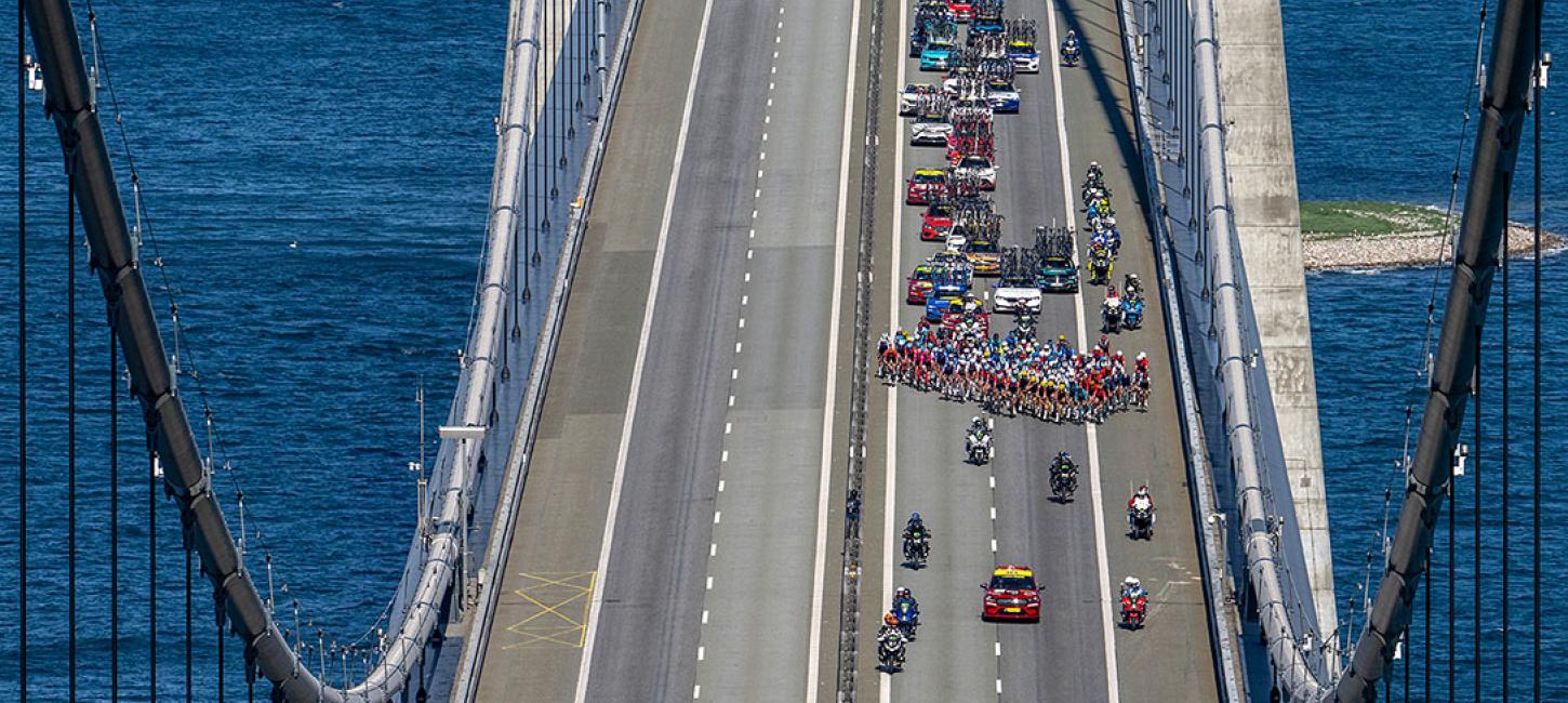 The riders crossing the Great Belt Bridge